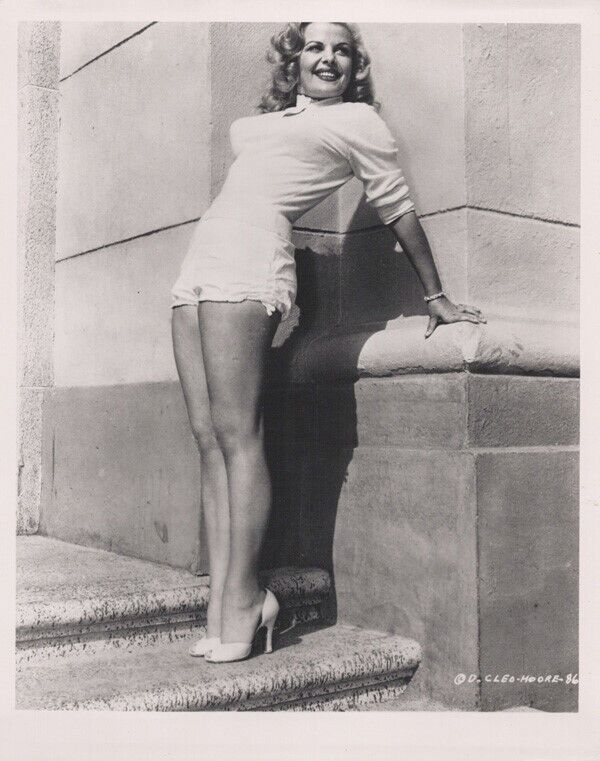 Cleo Moore blonde bombshell shows off her legs on steps vintage 8x10 inch photo
