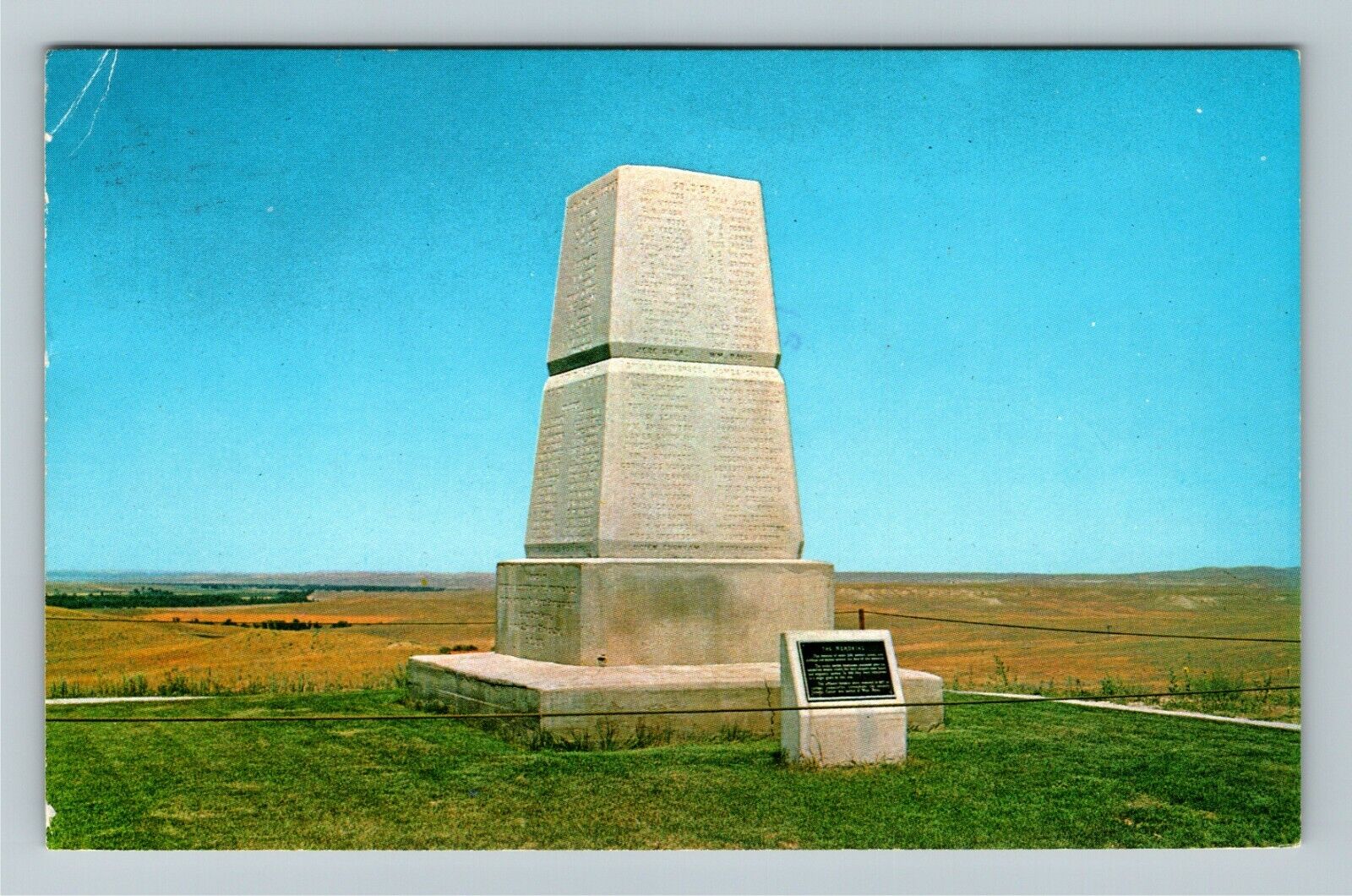 MT-Montana, The Custer Memorial, c1976 Vintage Postcard