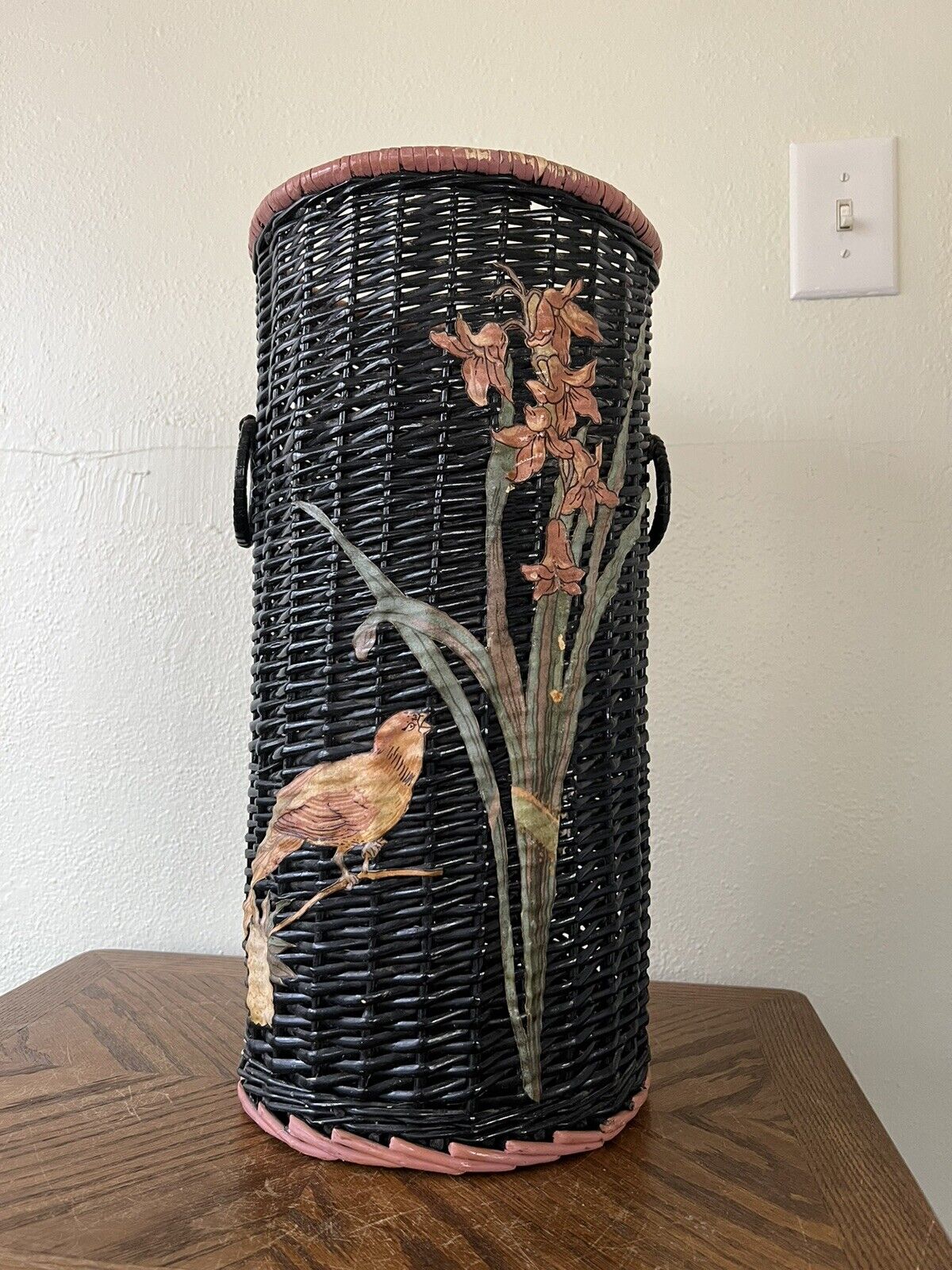 Vintage Painted Wicker Vase/Umbrella/Walking stick Stand 19” Bird Basket Floral