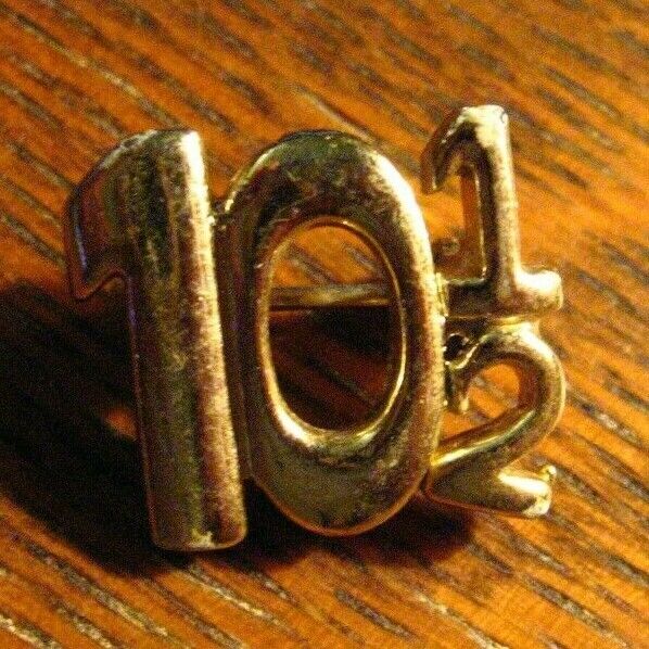 10 1/2 Rating Lapel Pin - Vintage Better Than Ten Attractiveness Gold Hottie Pin