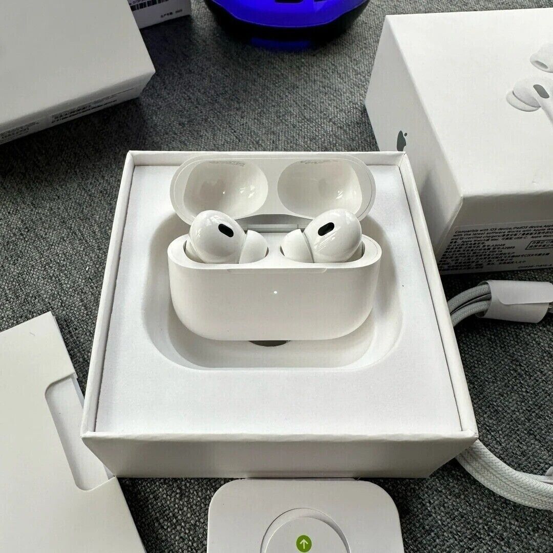 ✨Apple AirPods Pro 2nd Generation with MagSafe Wireless Charging Case - White