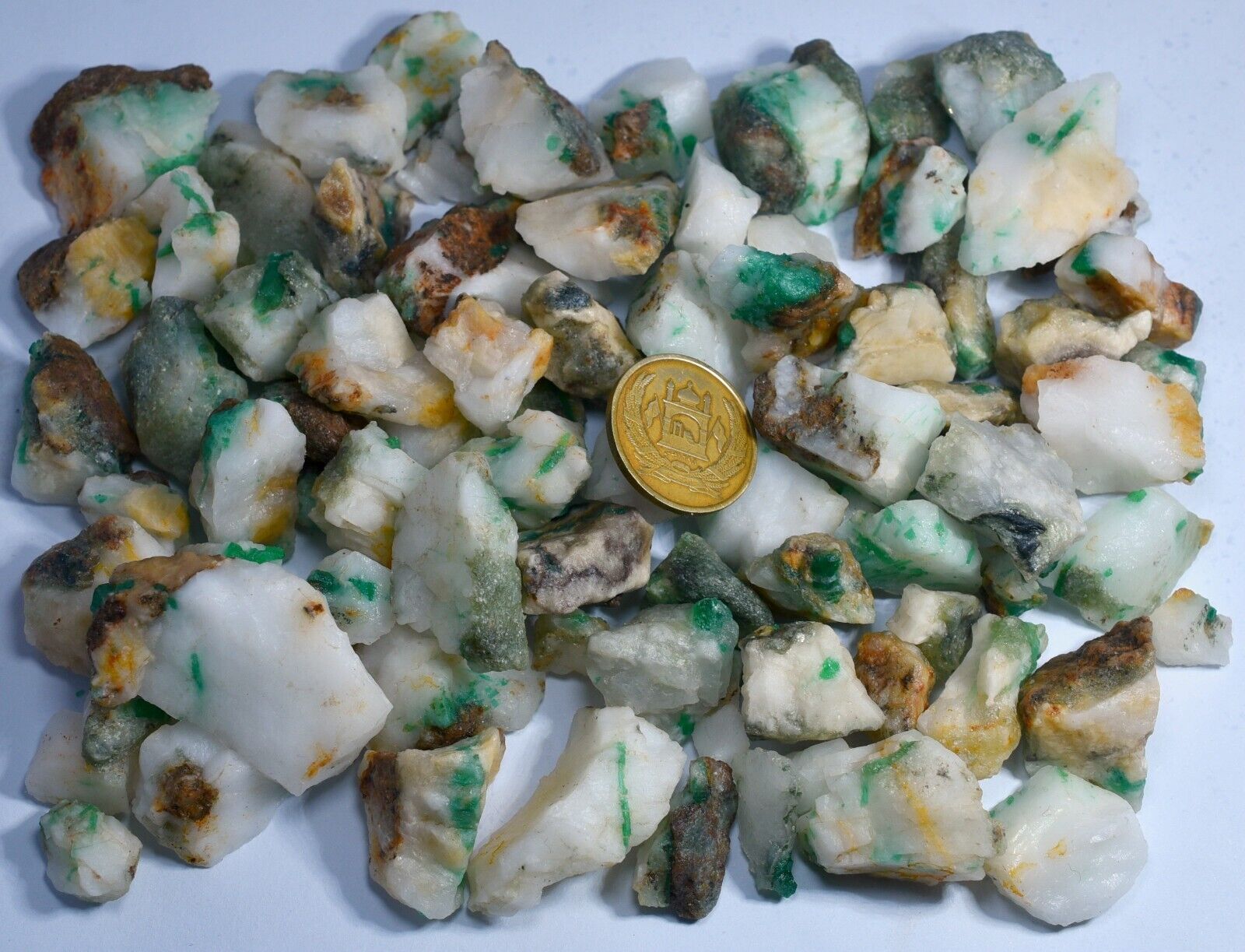500 GM Mesmerising Natural Green Emerald Crystals Specimens Lot From Pakistan