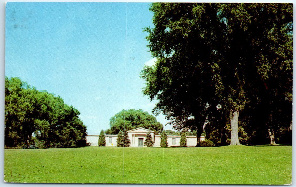 River Side Park Mausoleum, River Side Park Cemetery - Moline, Illinois