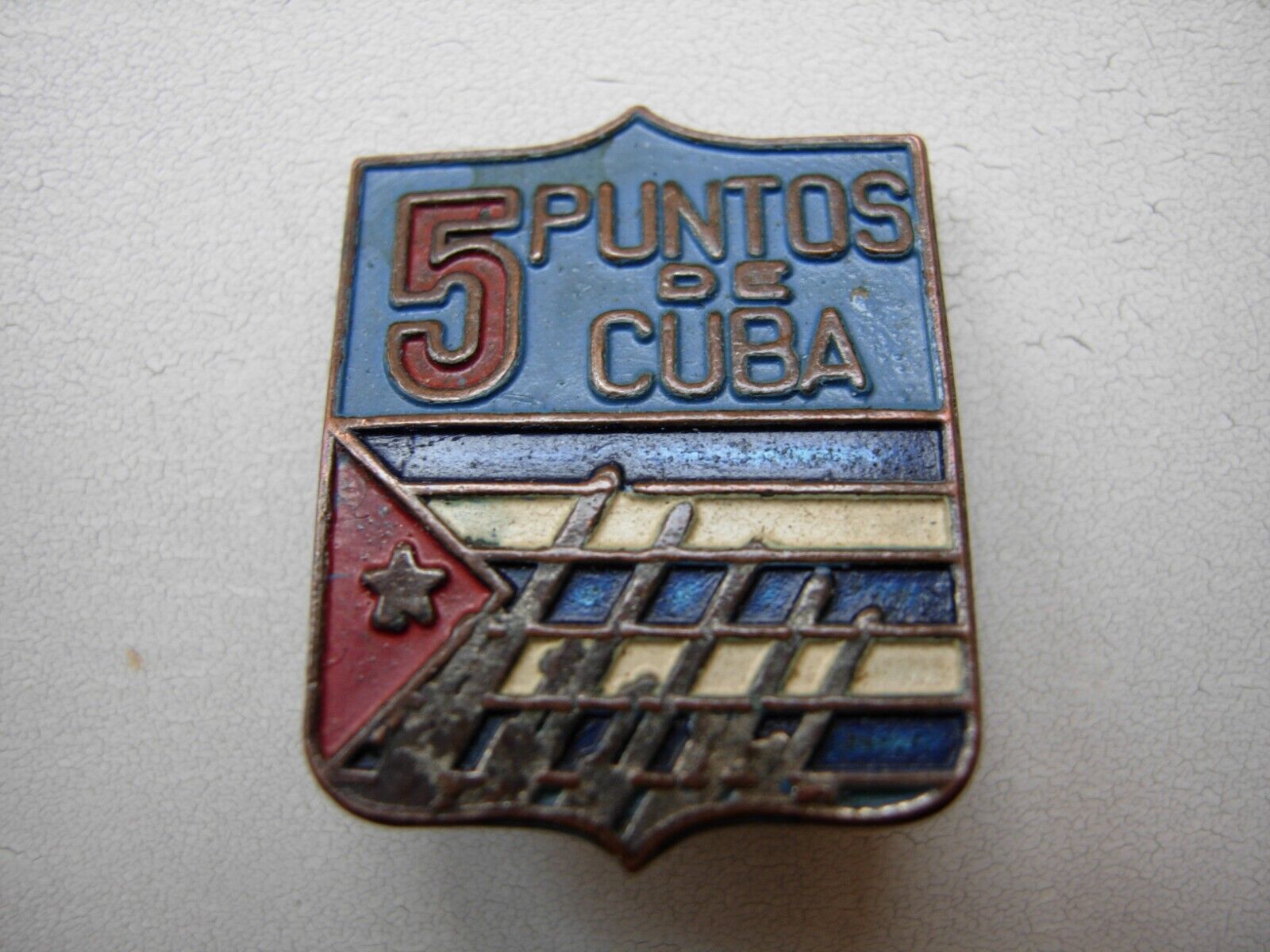 Cuba COMMUNIST REVOLUTION VINTAGE PIN BADGE RARE