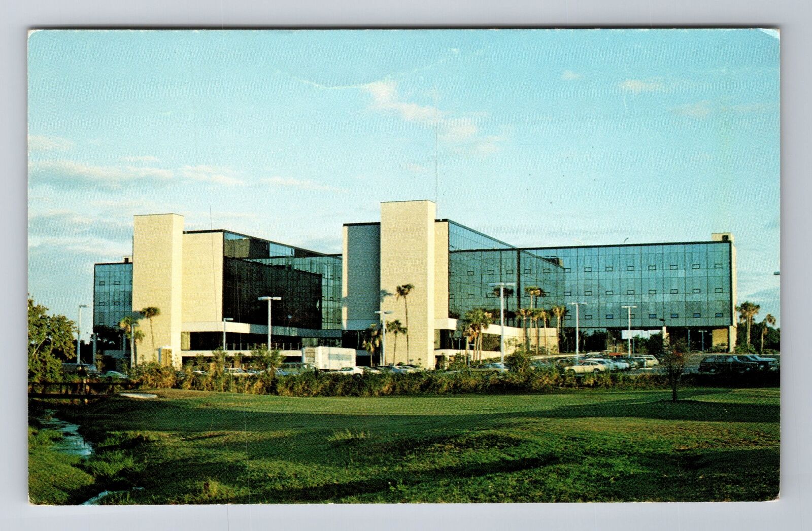 Largo FL-Florida, Medical Center Hospital, Antique Vintage Souvenir Postcard
