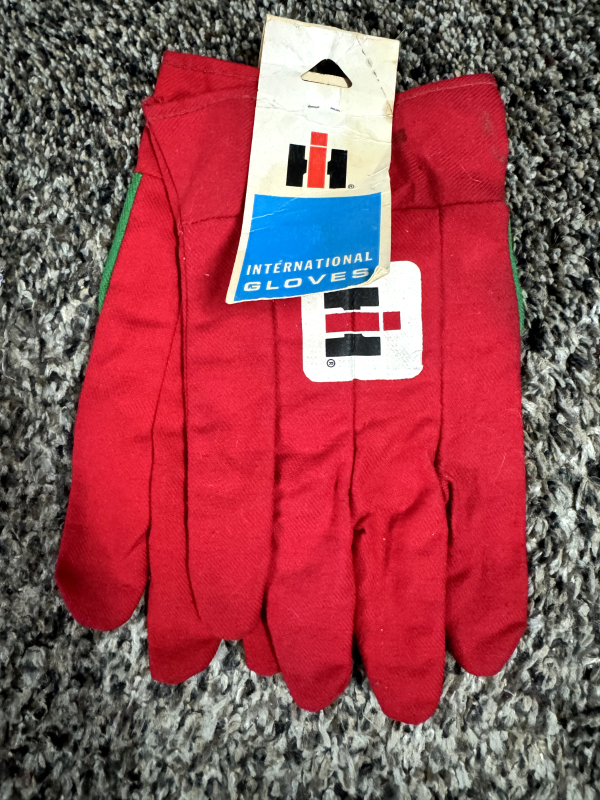 Original IH International Harvester pair of garden gloves unused With Tags
