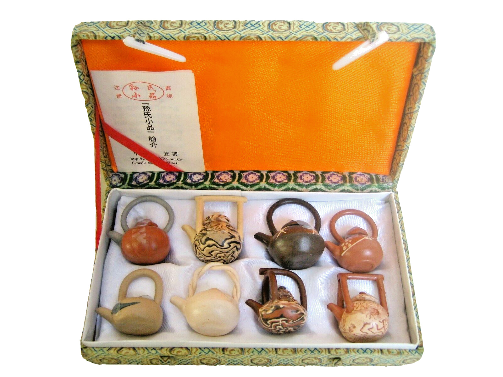 Set of 8 Chinese zi sha - purple sand miniature decorative teapots and box NEW