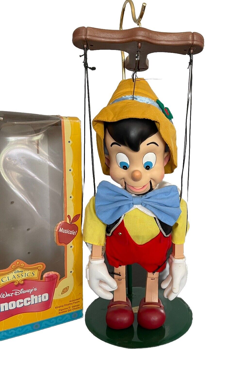 TELCO Pinocchio Disney Classics Motionette Holiday Puppet W/Stand Sings READ