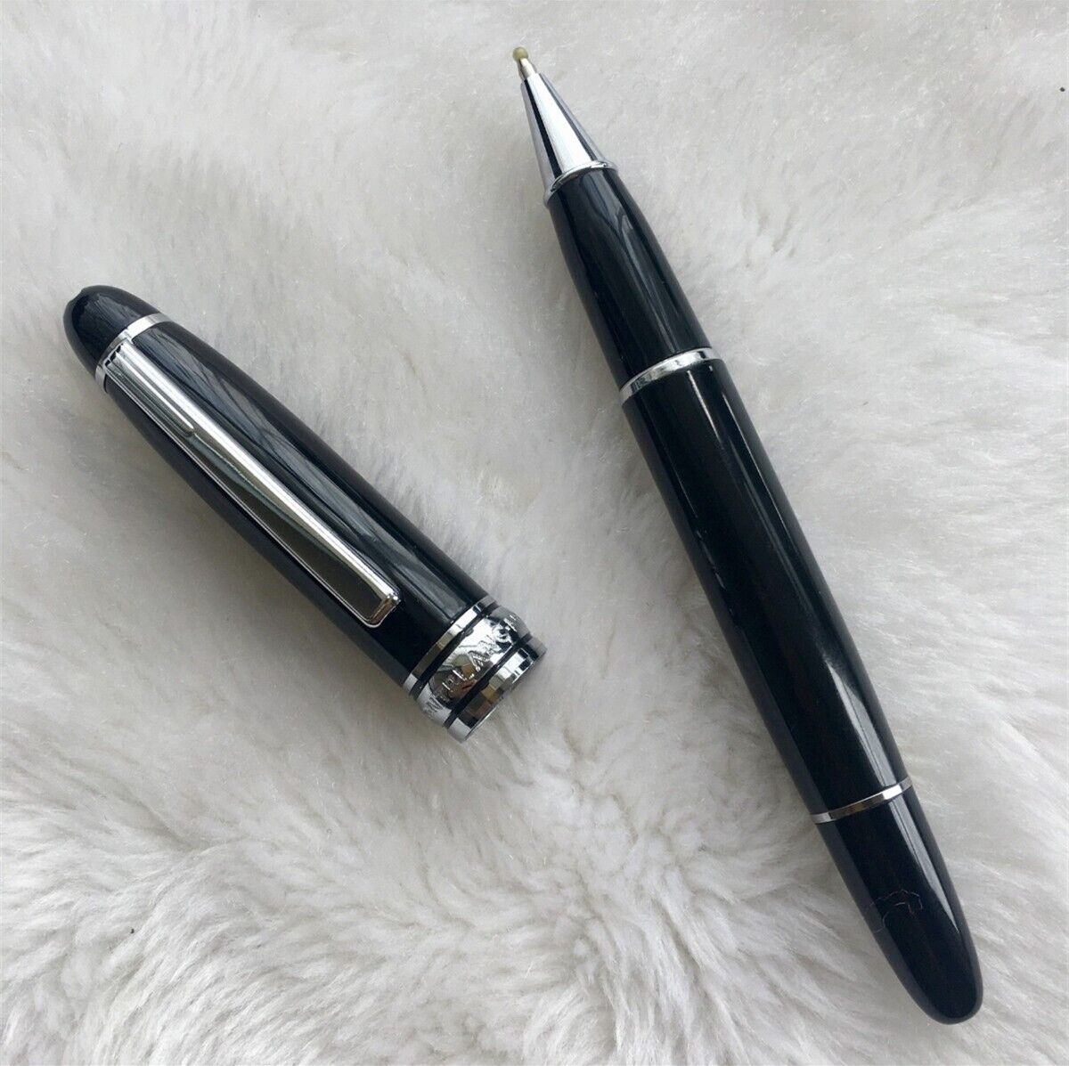 Luxury Le Grande Series Bright Black-Silver Clip 0.7mm Black Ink Rollerball Pen