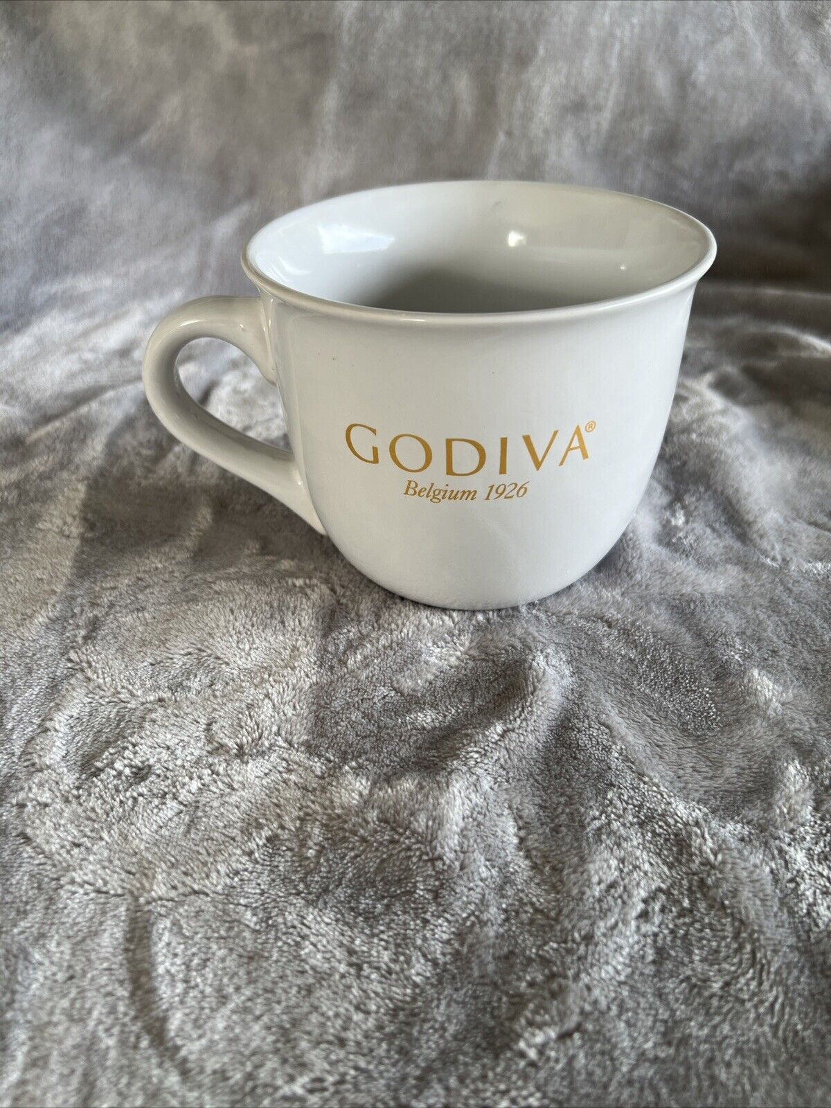 GODIVA Belgium 1926 Large WHITE Stoneware Coffee Mug Collectable Vintage