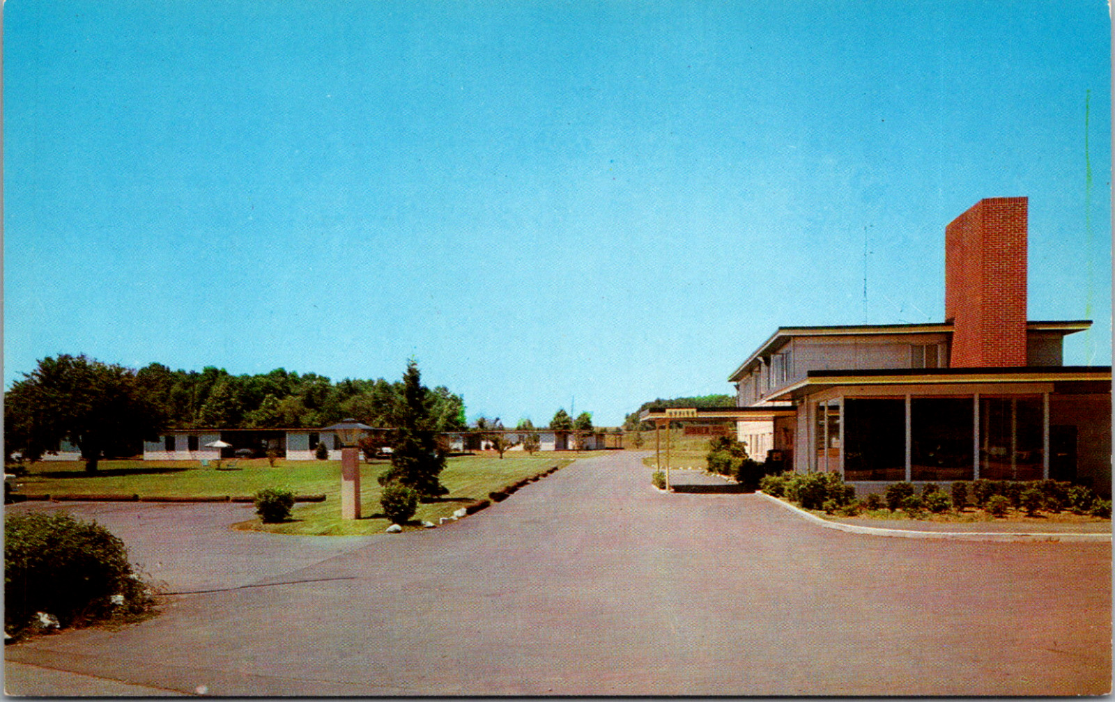 Allentown Pennsylvania Tourinns Motor Court Restaurant Vintage C 1960's Postcard