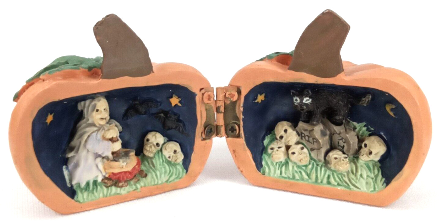 Halloween Witch Skulls Graveyard Pumpkin Diorama Vintage Cute Spooky Decor