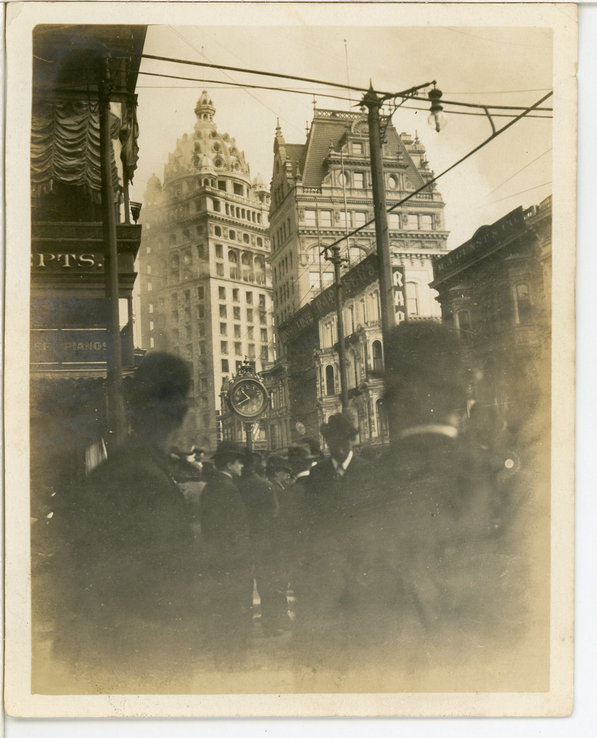 USA, 1906 San Francisco Earthquake. The Call Building Vintage Silver Print. The