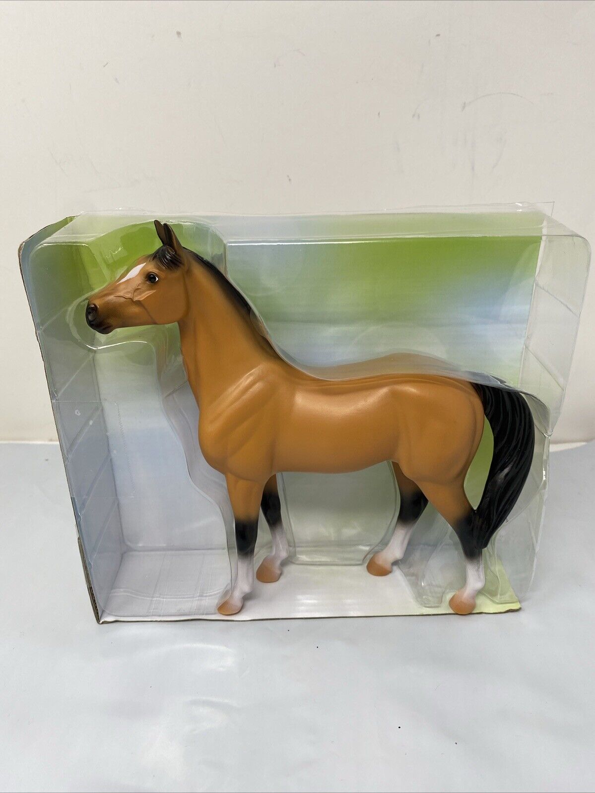 Breyer Horse #61149 Deluxe Country Stable Horse Only
