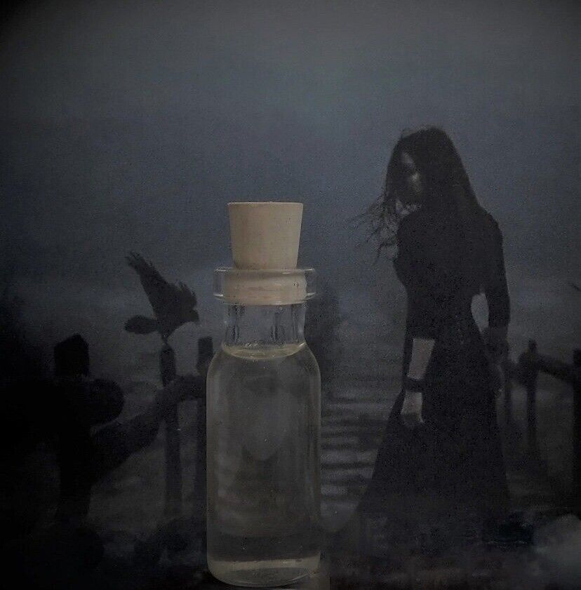 Between The Worlds Ritual Oil