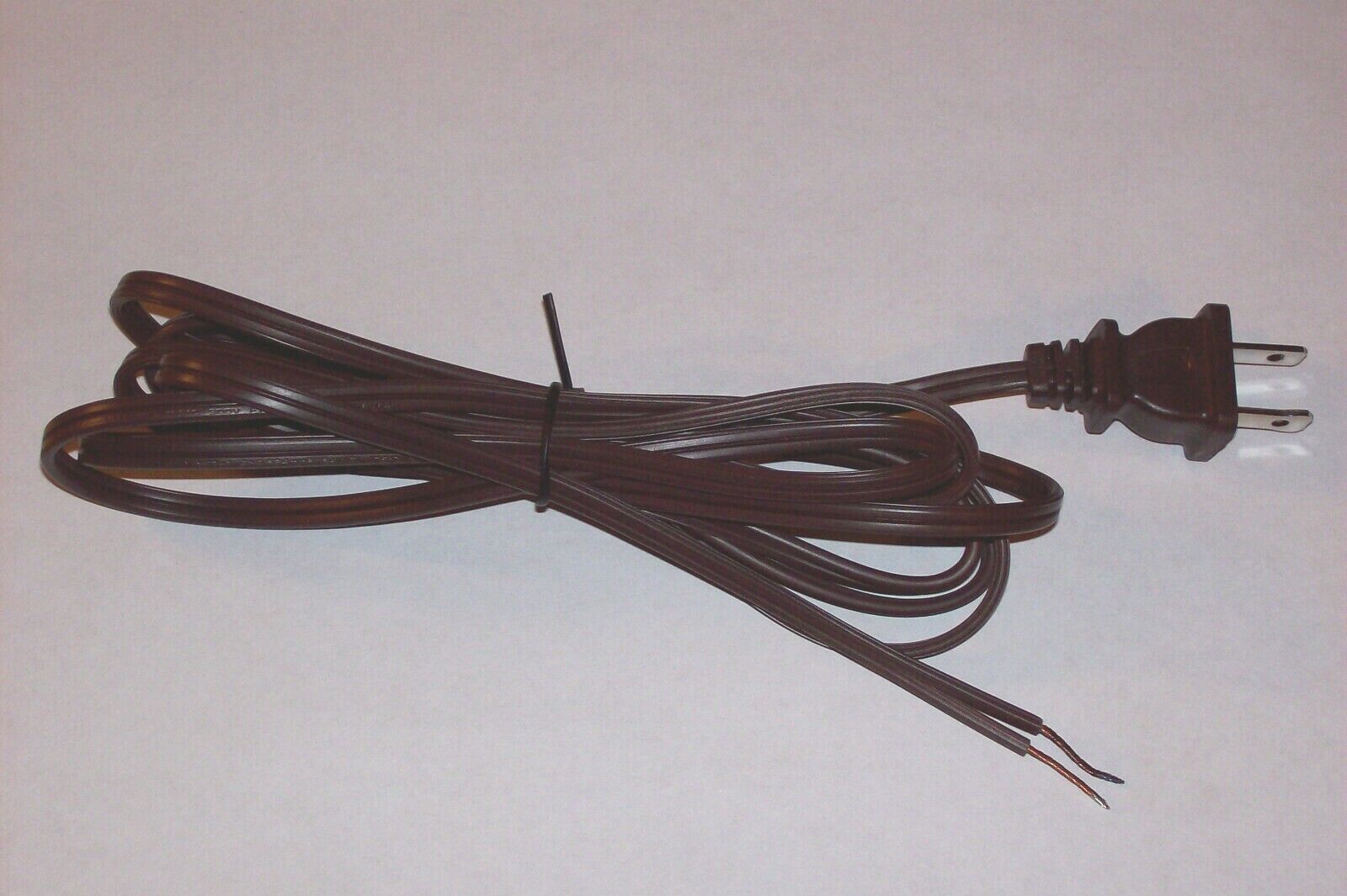 8' BROWN PLASTIC COVERED LAMP CORD WITH POLARIZED PLUG 18/2 SPT-1 NEW 46710JB