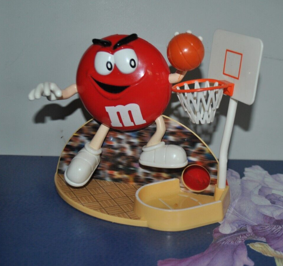 VTG MARS 1999  Red Basketball Player Dunking a Ball Candy Dispenser 5.5\