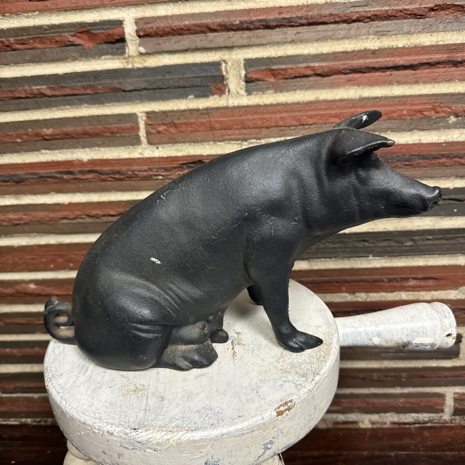 Vintage Cast Iron Pig Statue Black Solid Sitting Piggy Bank Coin Swine Heavy Pig