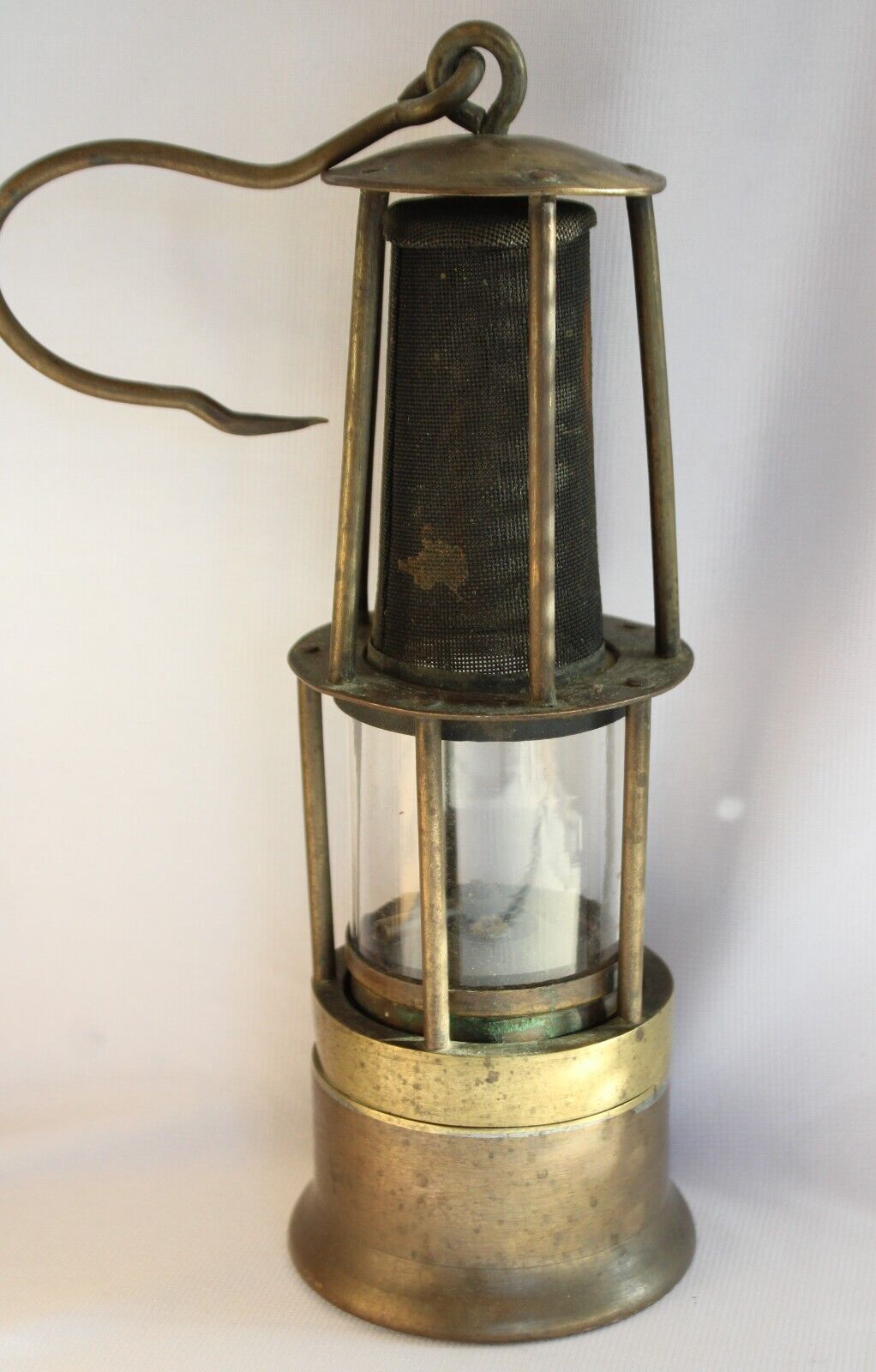 EARLY UNMARKED ANTIQUE BRASS MINER'S SAFETY LAMP MINING