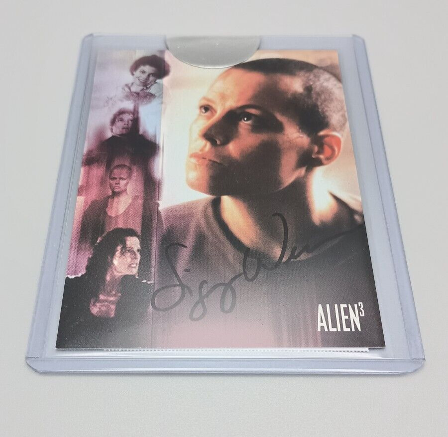 ALIEN LEGACY Chase Card Evolution of Ripley C2-3 Signed SIGOURNEY WEAVER Auto