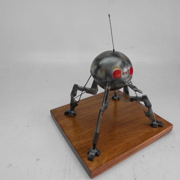 DSD-1 Dwarf Spider Droid Star Wars Mahogany Kiln Dry Wood Model Small New