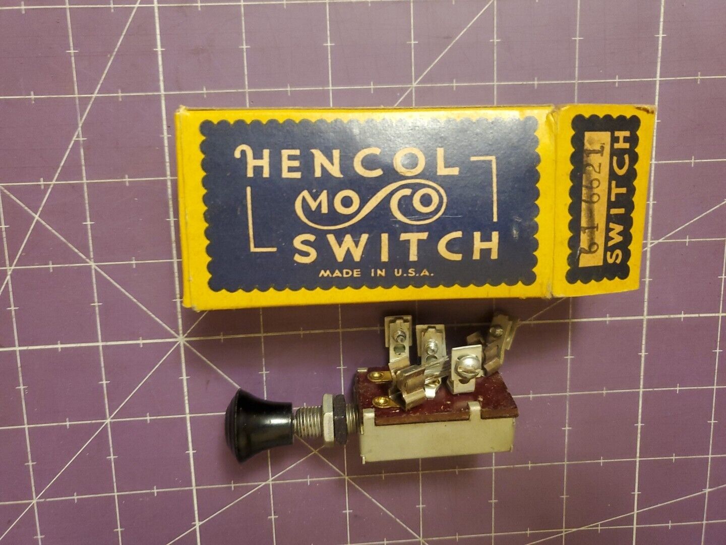 NOS Vintage Hencol 3 Position Push/Pull Switch Dash? Switch Henry Cole-Hersee Co