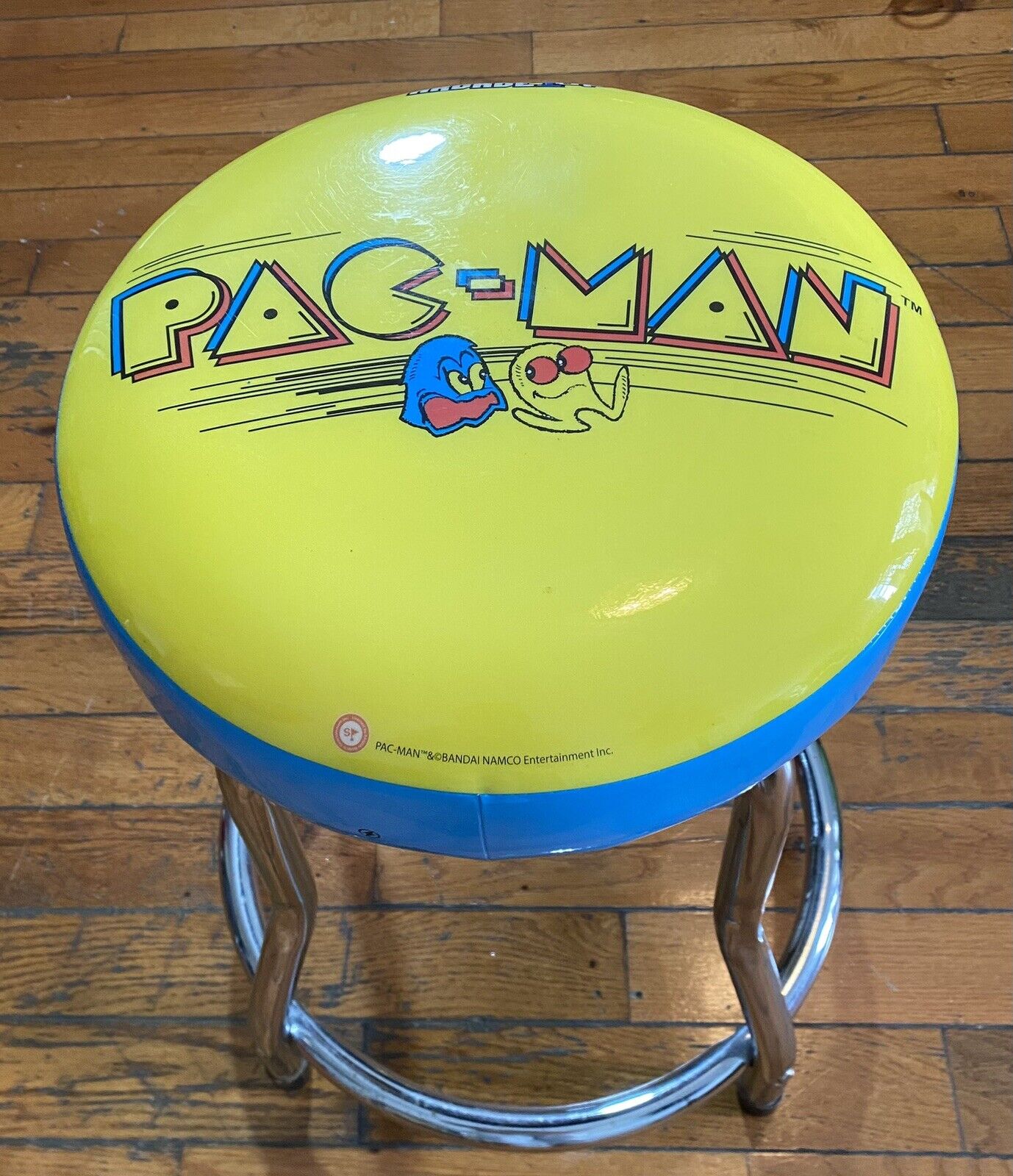 Arcade1UP    Pac-Man Stool.  By Taste Makers  Asia Limited