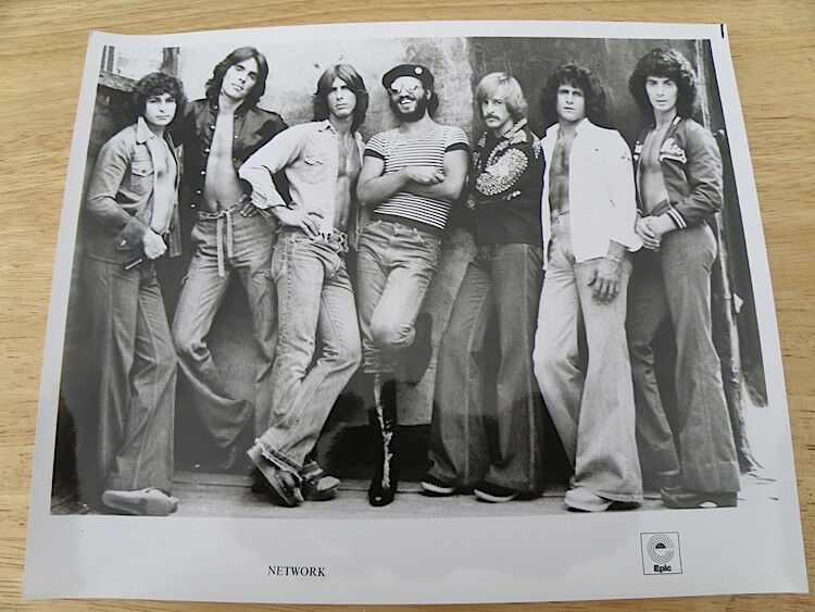 VINTAGE MUSIC PUBLICITY PHOTO NETWORK UNKNOWN BAND