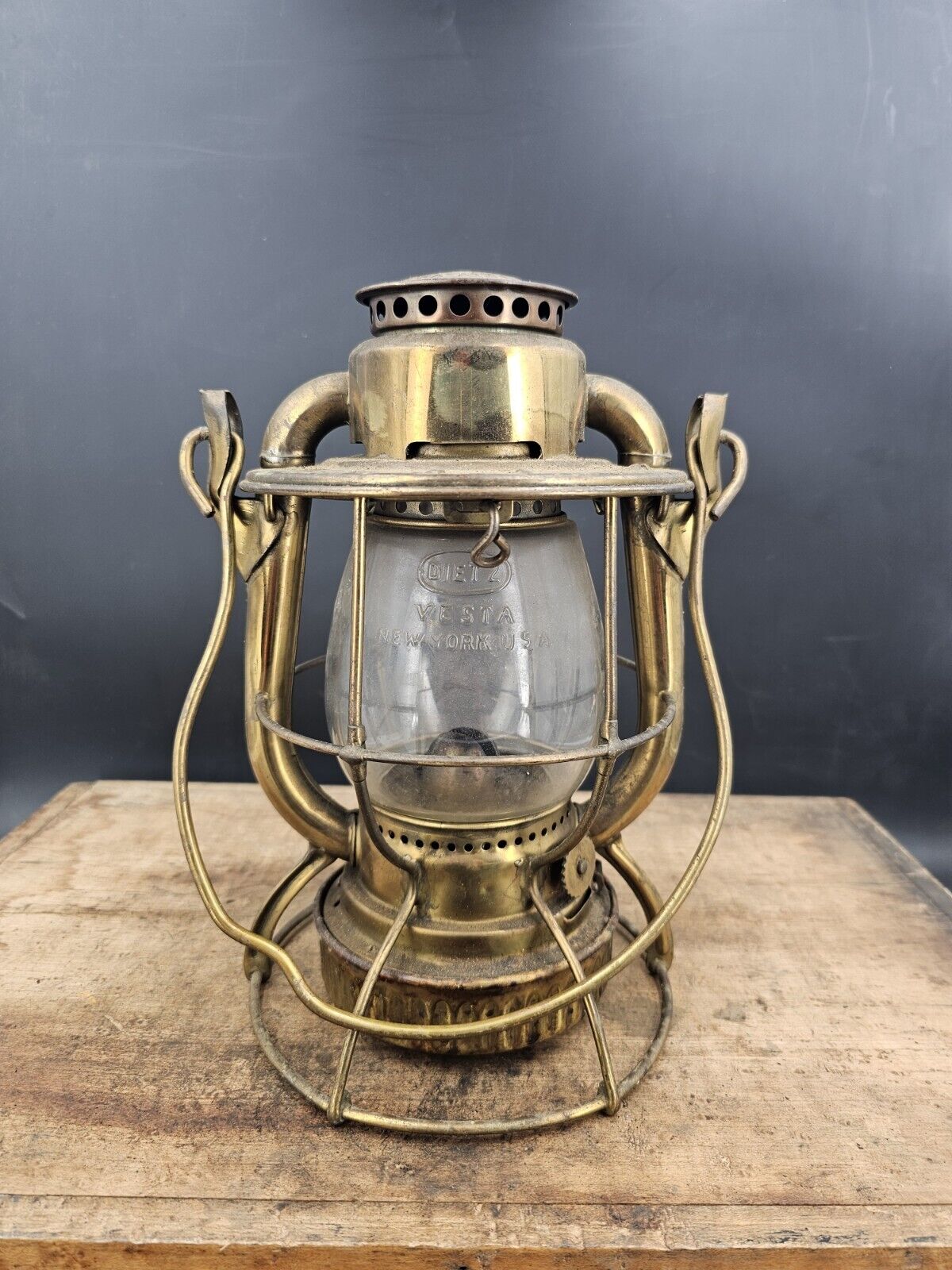 Antique Dietz Vesta Tubular Lantern SOLID BRASS no Cracks 1940 Model Lamp