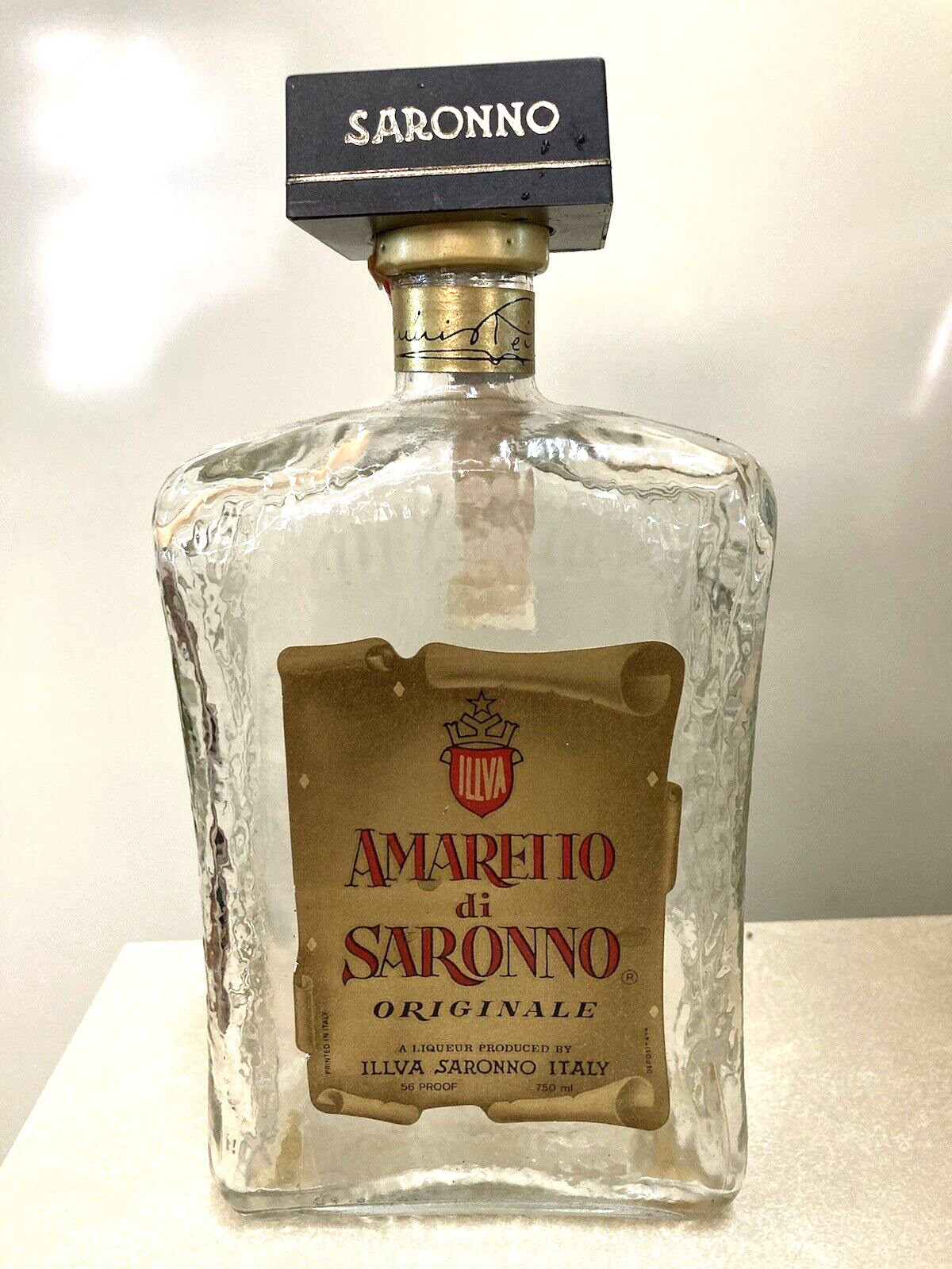 Amaretto di Saronno Originale Imported Italian Liquor 23/32 Qt. Bottle Vintage