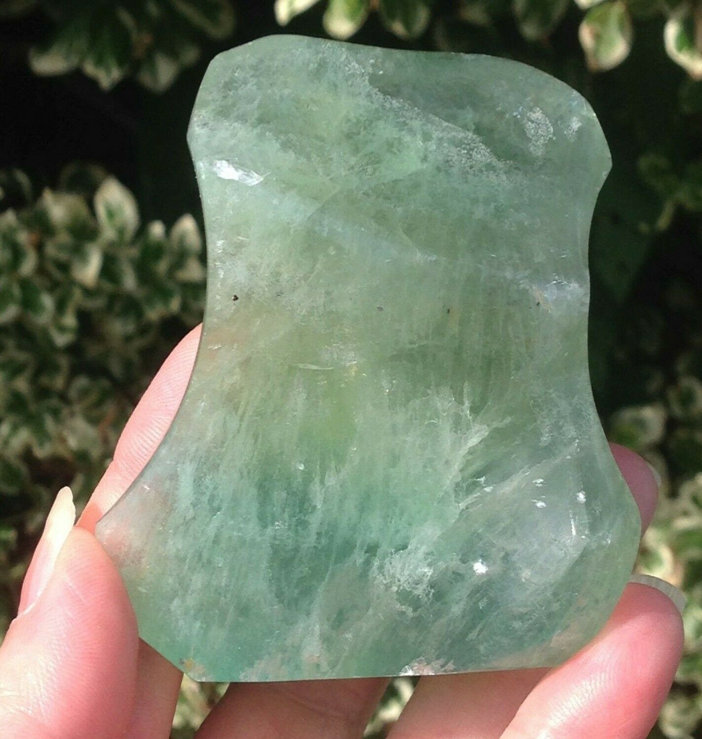 Green Fluorite Crystal Healing Heart Chakra Insomnia Stress 236g 7.35x6.4x3.3cm