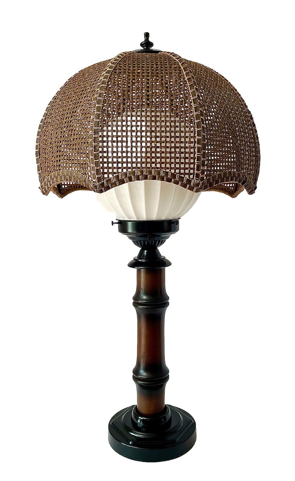 Vintage Tropical Faux Bamboo Wicker Shade Parlor Table Lamp