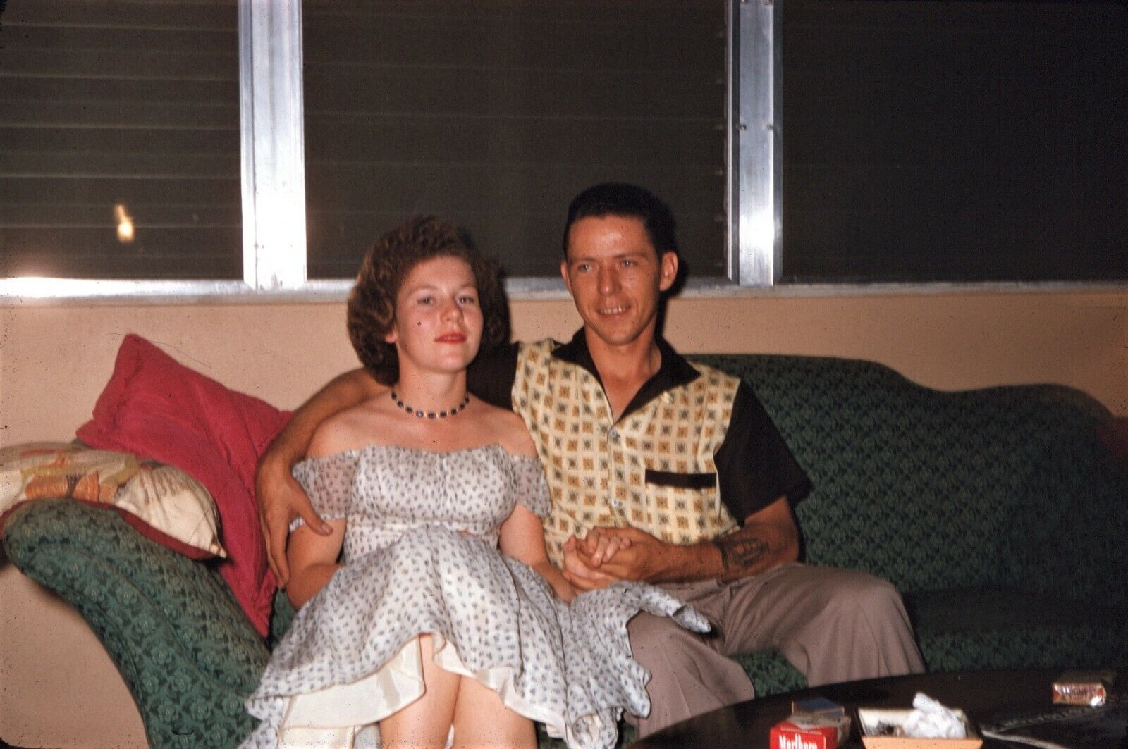 1950s Young Couple on Couch MCM Americana Vintage 35mm Red Border Slide