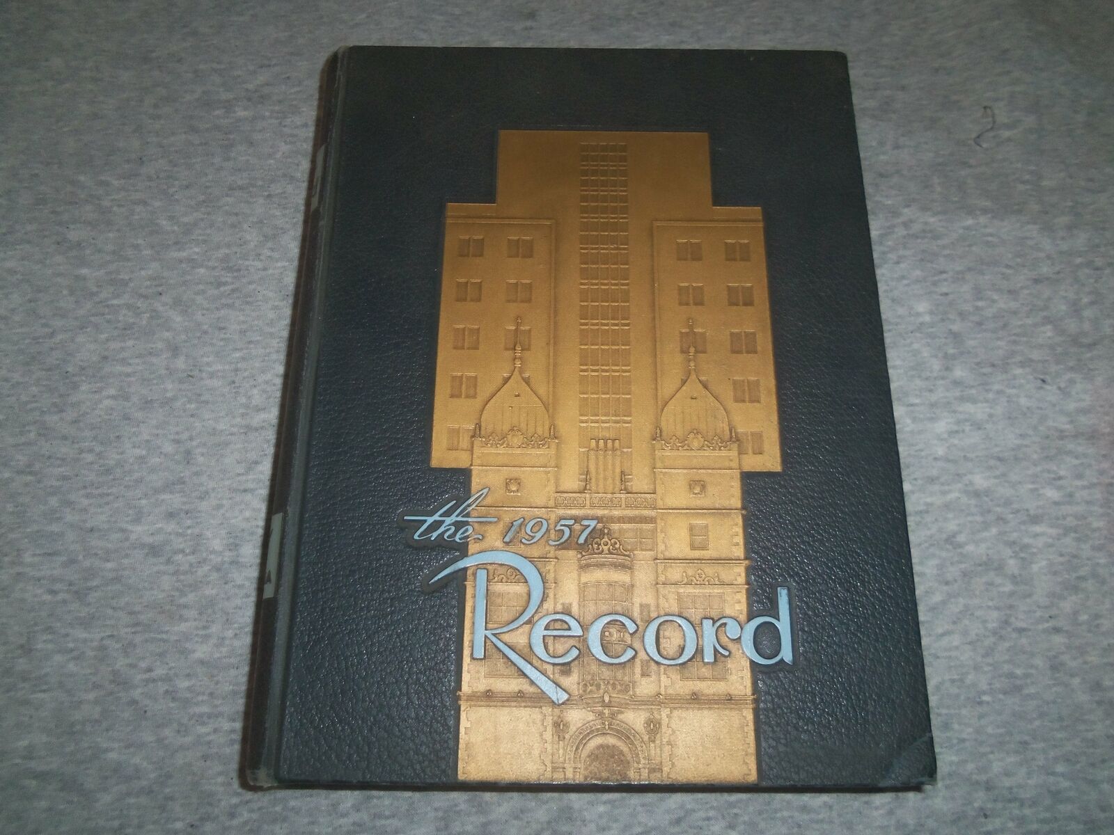 1957 THE RECORD UNIVERSITY OF PENNSYLVANIA YEARBOOK - PHILADELPHIA, PA - YB 2451