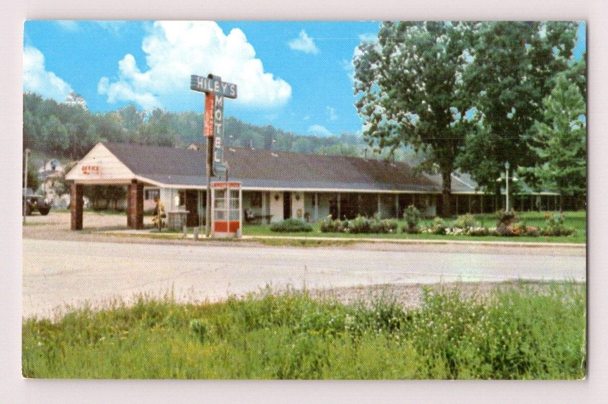 1950'S. HILEY'S MOTEL. PARKERSBURG, W VA. POSTCARD XZ26