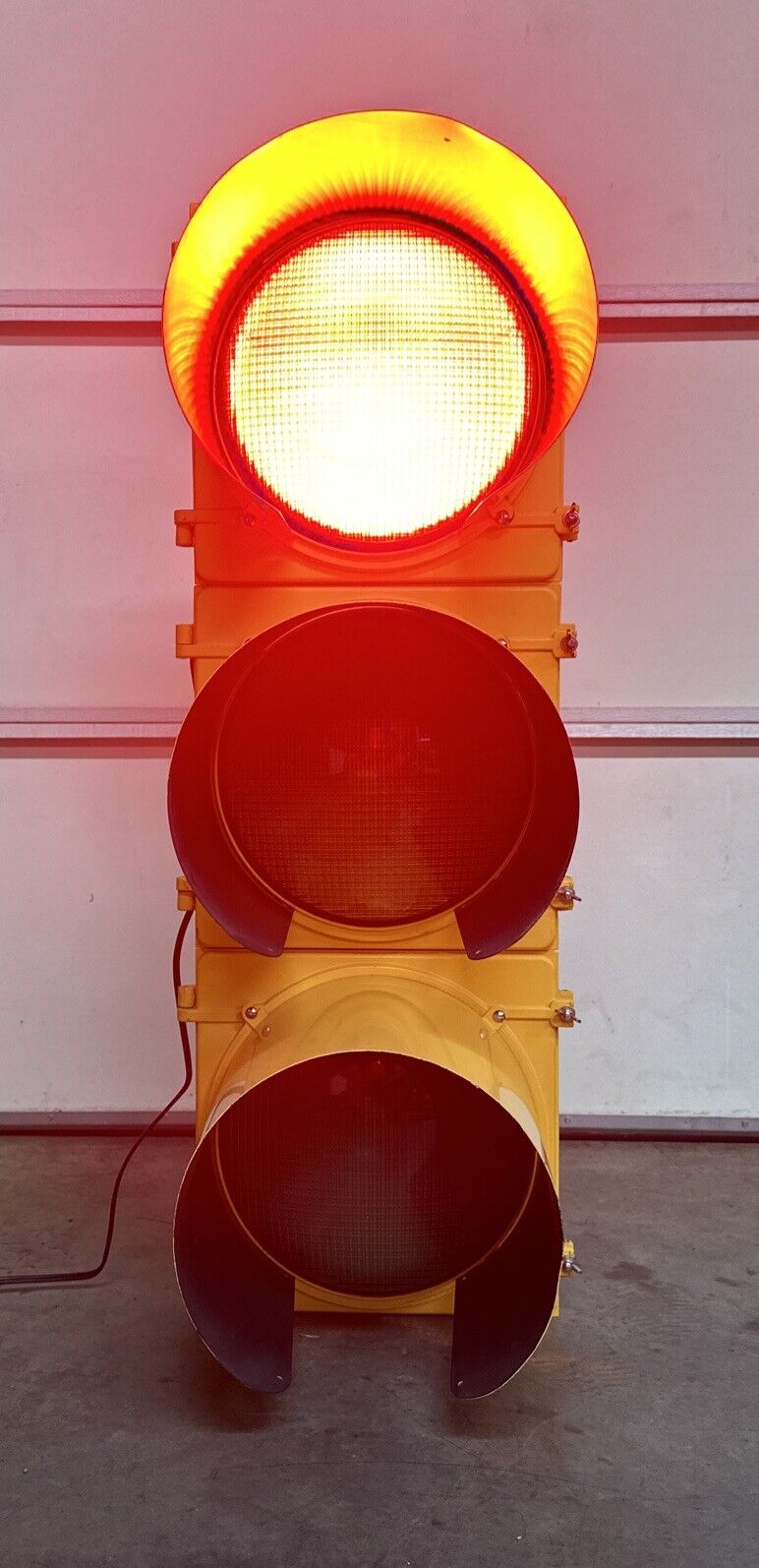 McCain Traffic Light Aluminum With Sequencer