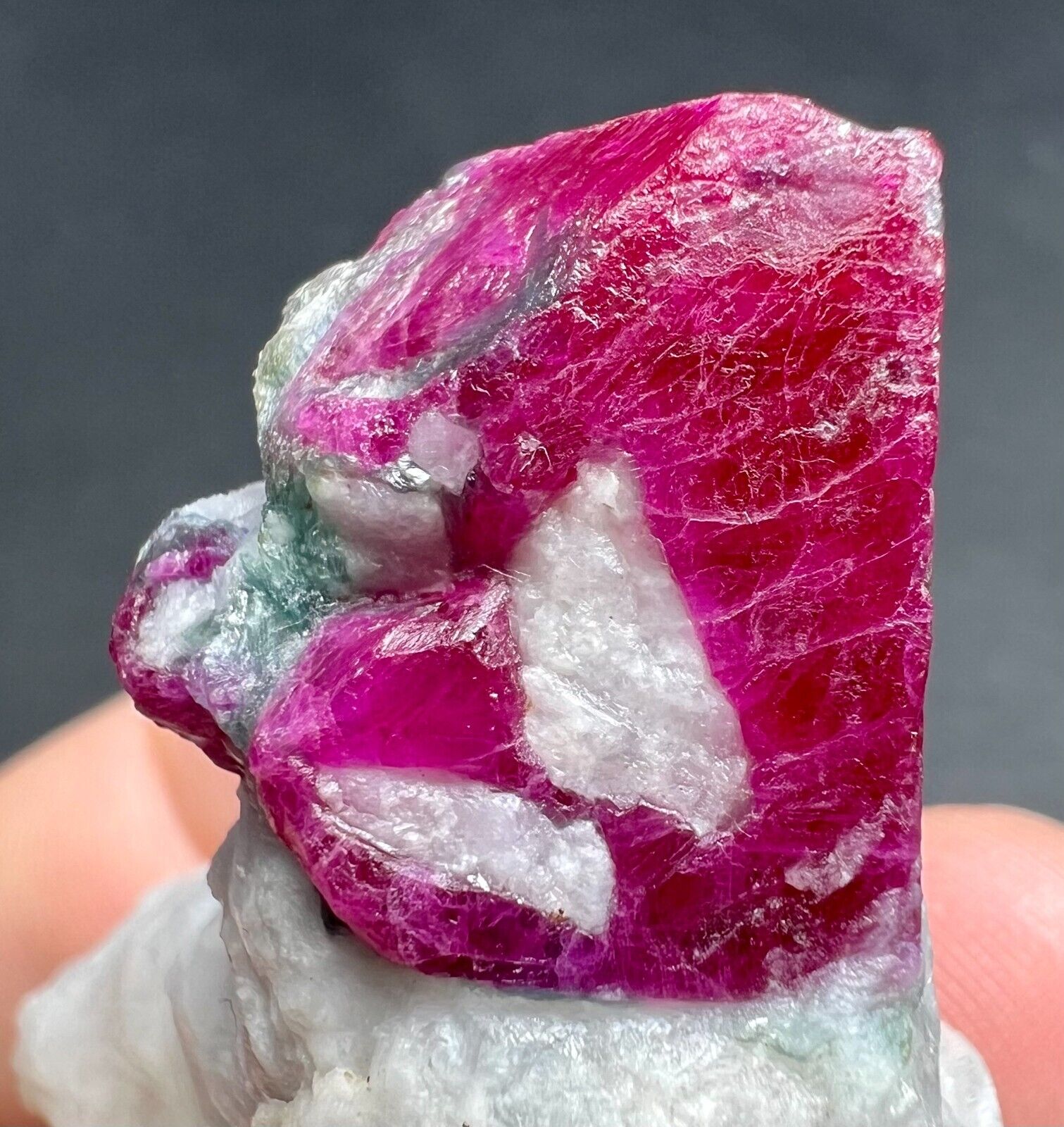 225 Carat High Quality Ruby Crystal Specimen W/Mica From Jigdalok Afghanistan