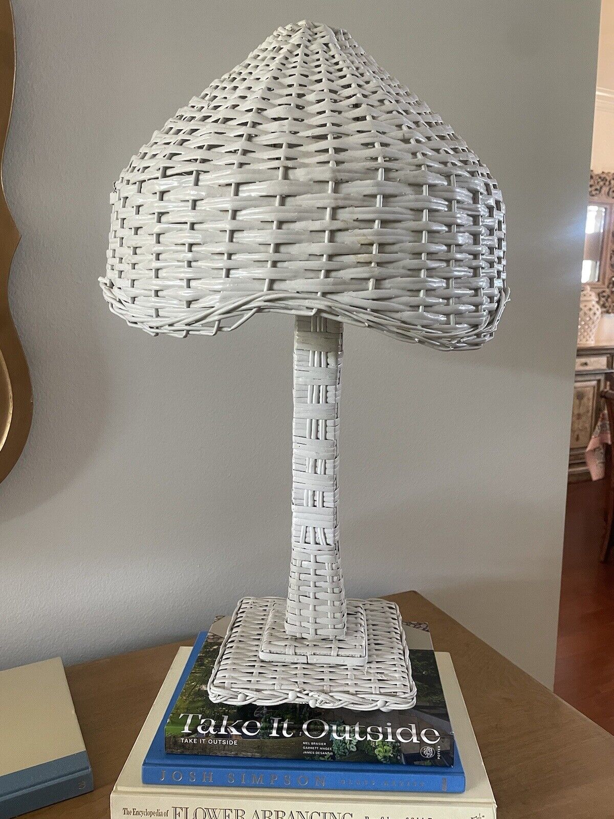 Vintage White Wicker 24” Table Lamp