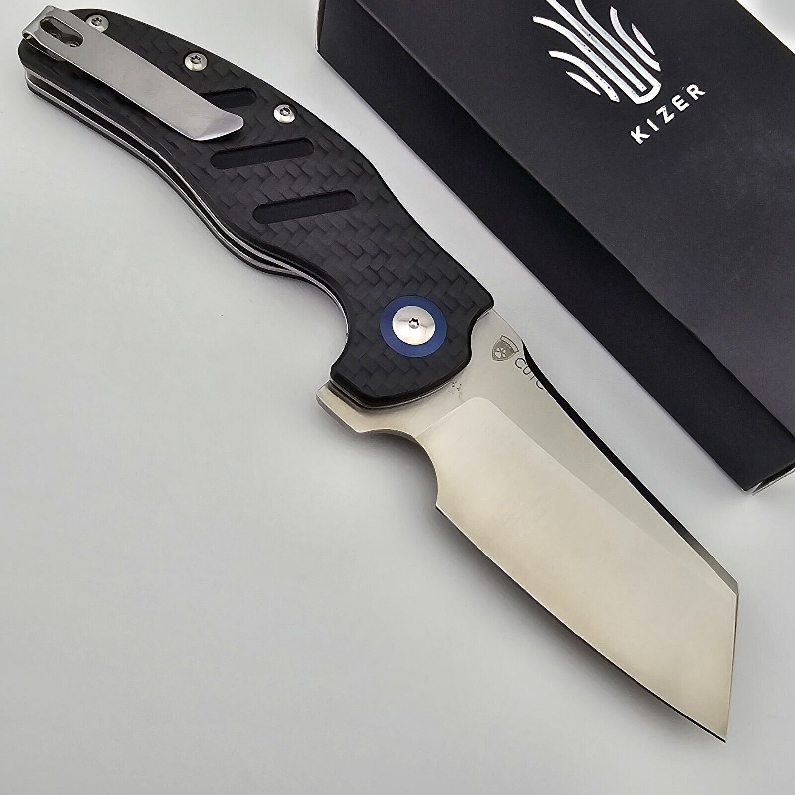 Kizer Sheepdog XL C01C Folding Knife Carbon Fiber Handles 154CM Blade V5488C3