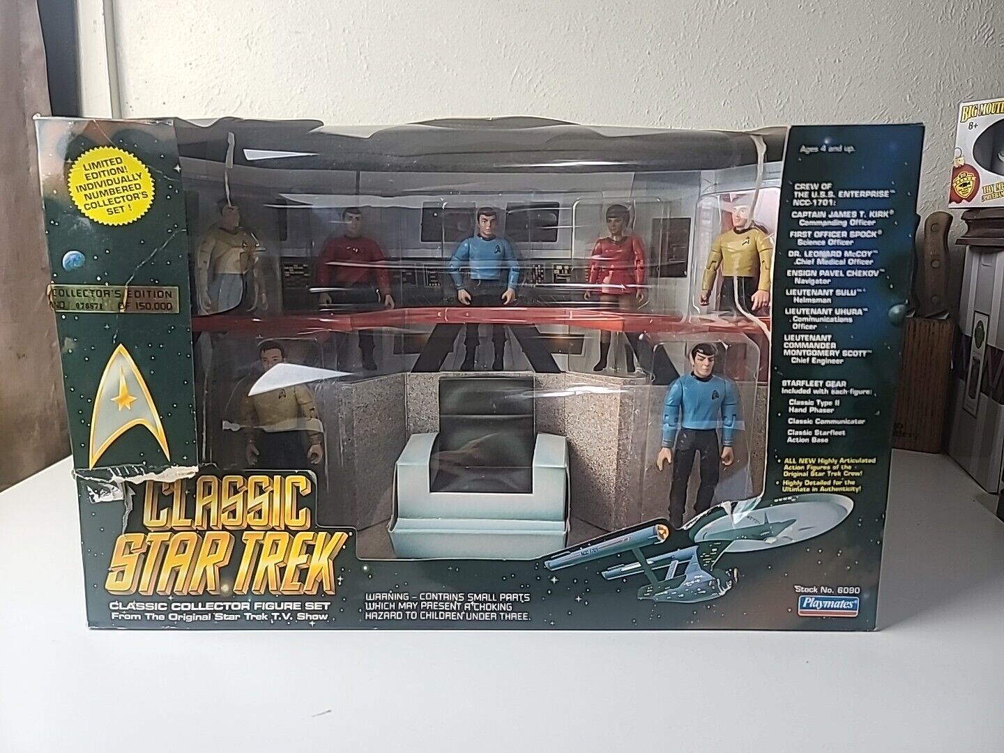 1993 Playmates LIMITED EDITION Star Trek Classic Collector Figure Set Damage Box