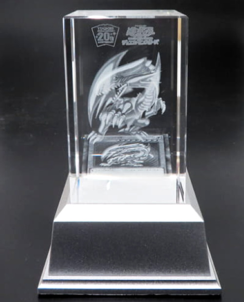 YuGiOh Blue Eyes White Dragon Crystal Art 20th Anniversary  Konami Movic New
