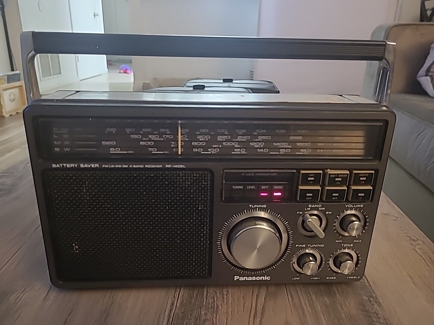 PANASONIC RF - 1405LBE RADIO(C) - Tested & Working Vintage Radio
