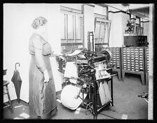 Photo:War Risk addressograph machine,1909-1940 picture