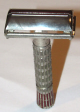 VINTAGE 1956 GILLETTE SUPER SPEED DOUBLE EDGE SAFETY RAZOR HANDLE RED TIP B-3 picture