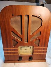 PHILCO MODEL 38-33 WOOD CATHEDRAL TABLE MODEL TUBE RADIO 1938 Tombstone  picture