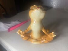 yoga cat statue picture