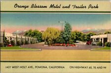 1940'S. ORANGE BLOSSOM MOTEL, TRAILER PARK. POMONA CA. HOLT AVE. POSTCARD FF10 picture